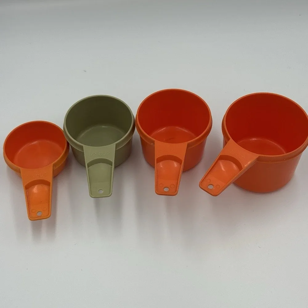 TUPPERWARE Measuring Cups Mismatched‎ Orange & Green Stacking Set of 4 Vintage